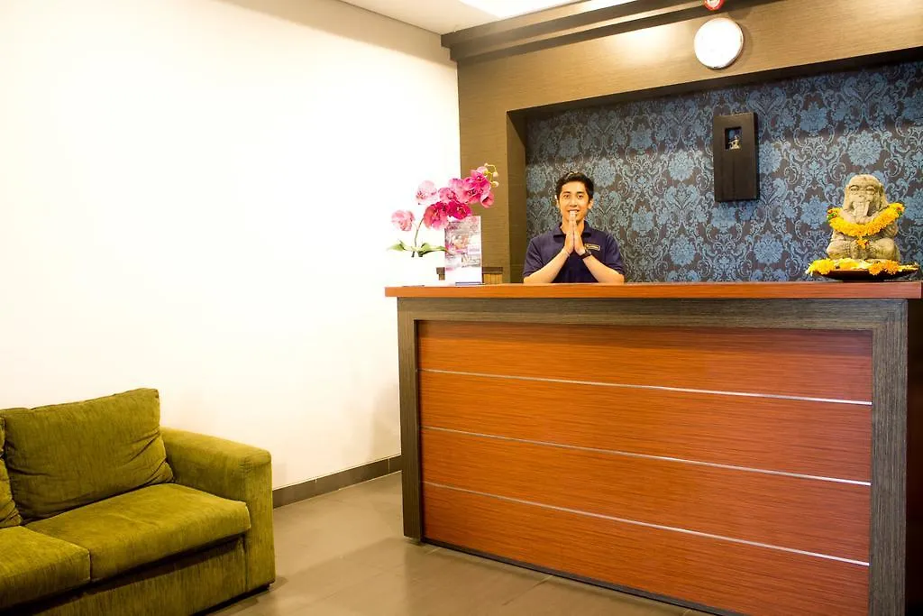 Transera Kamini Legian Hotel