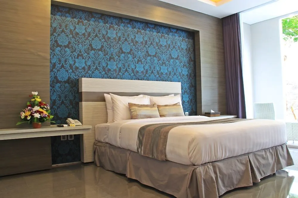 Transera Kamini Legian Hotel 3*, Legian (Bali)