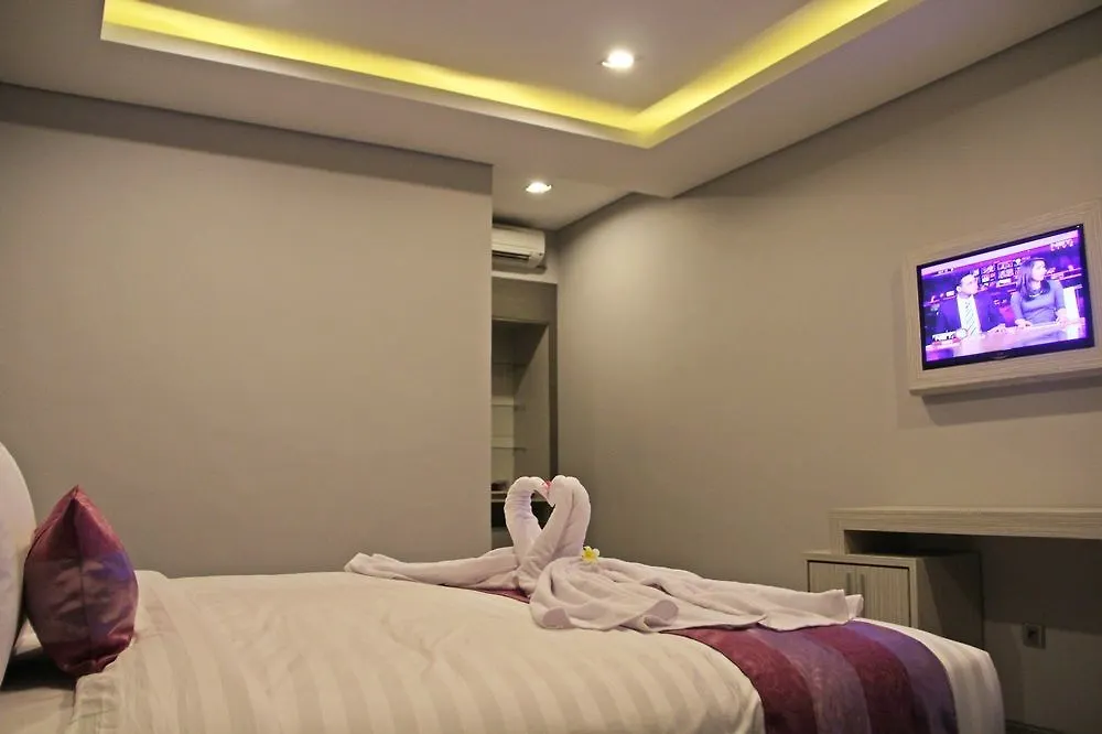 Transera Kamini Legian Hotel Indonesia