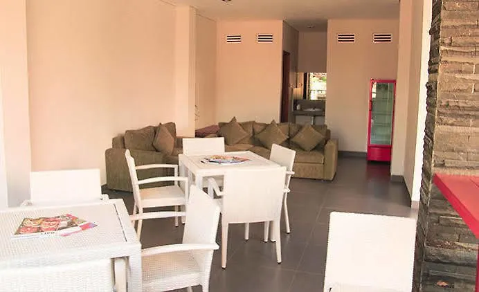 Transera Kamini Legian Hotel
